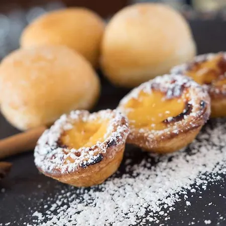 Gale Ribeira מלון 4*