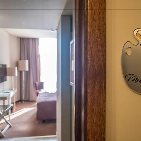 מלון Gale Ribeira 4*