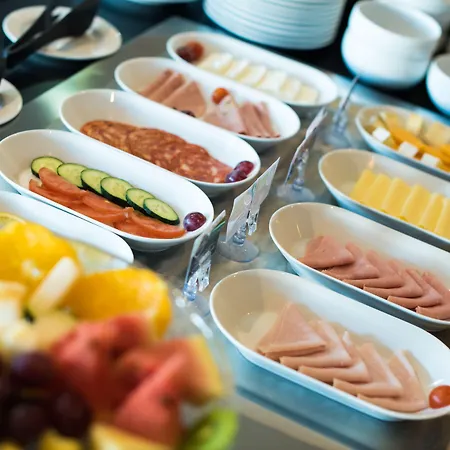 מלון Gale Ribeira 4*