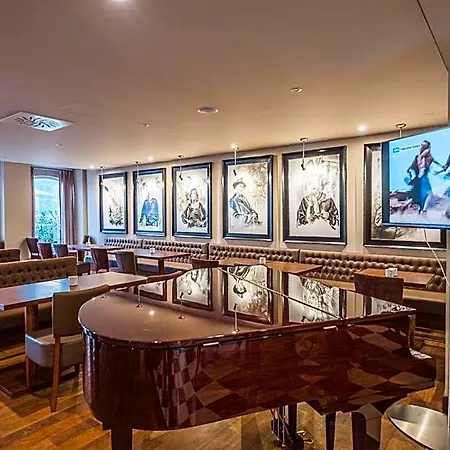 Gale Ribeira Otel