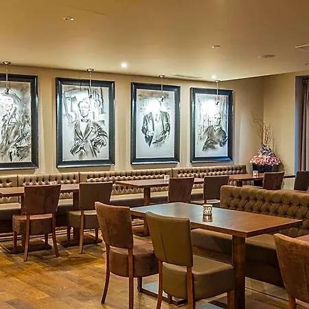 Gale Ribeira Otel