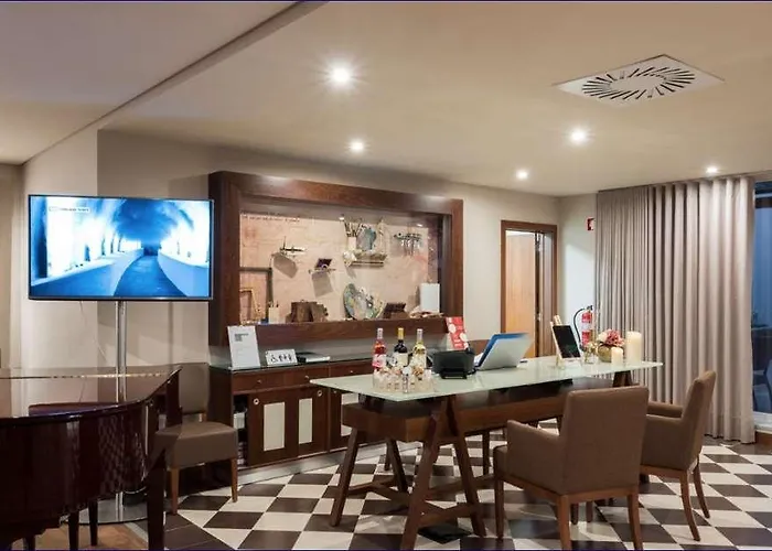 Gale Ribeira Hotel 4*