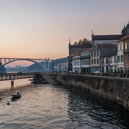 Gale Ribeira 4* Porto